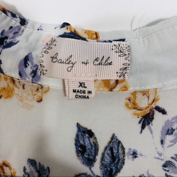 Floral Long Sleeve Button Down Blouse - Picture 2 of 5